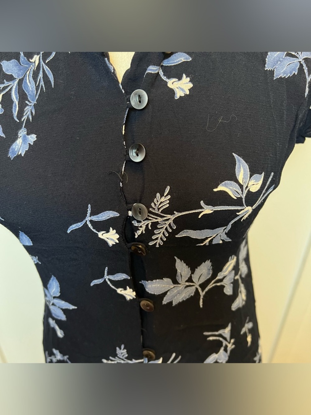 Vintage Ann Taylor Loft Sz 2 Button Down Shirt Dress Navy Floral Cottagecore AOP - Picture 2 of 7